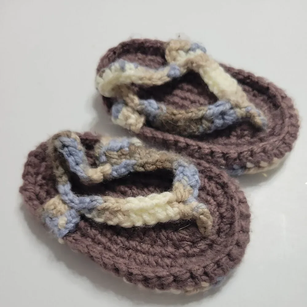 Hand Knit‎ Boys 5 House Shoes Blue Flip Flop Moccasin Yarn Sole Brown Boho Soft